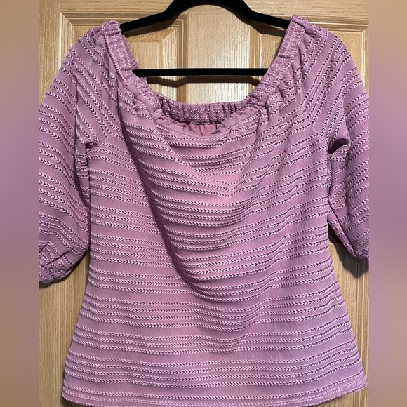 White House Black Market Off the Shoulder Top - Picture 8 of 10